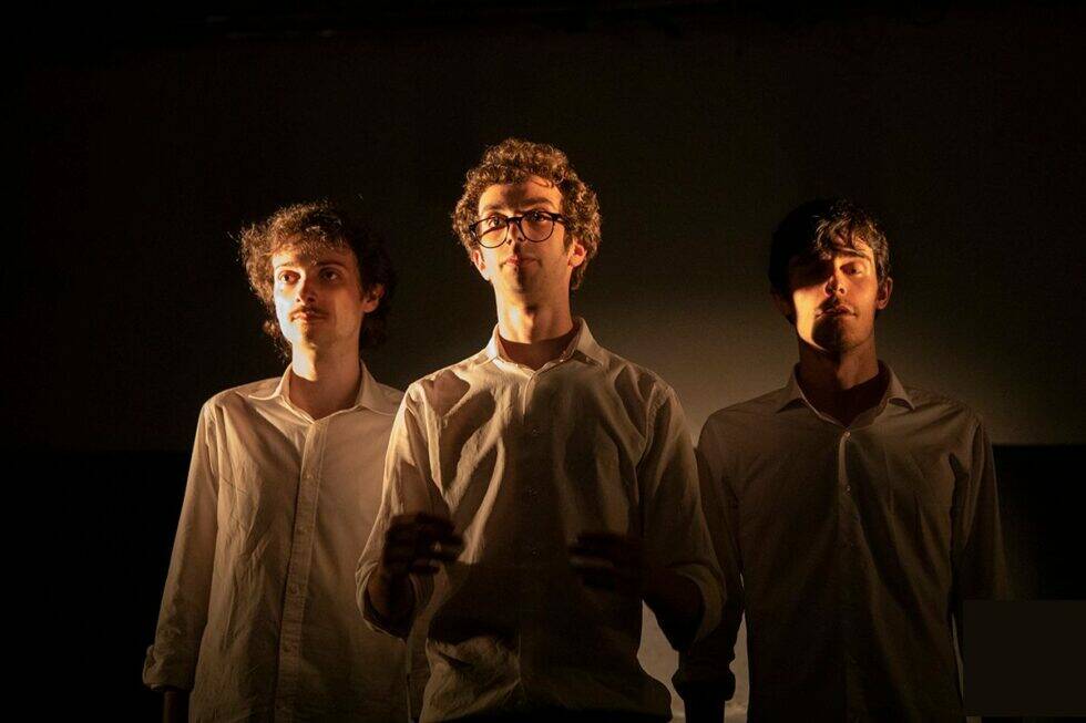 Spettacolo teatrale “Eterno ripetersi banale” all’Antico Teatro Sacco di Savona